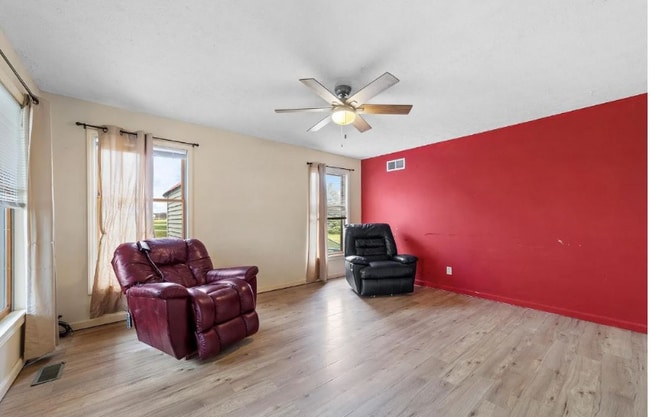 Building Photo - 8333 N 300 W