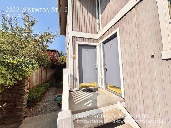 Foto del edificio - 2332 W Newton St