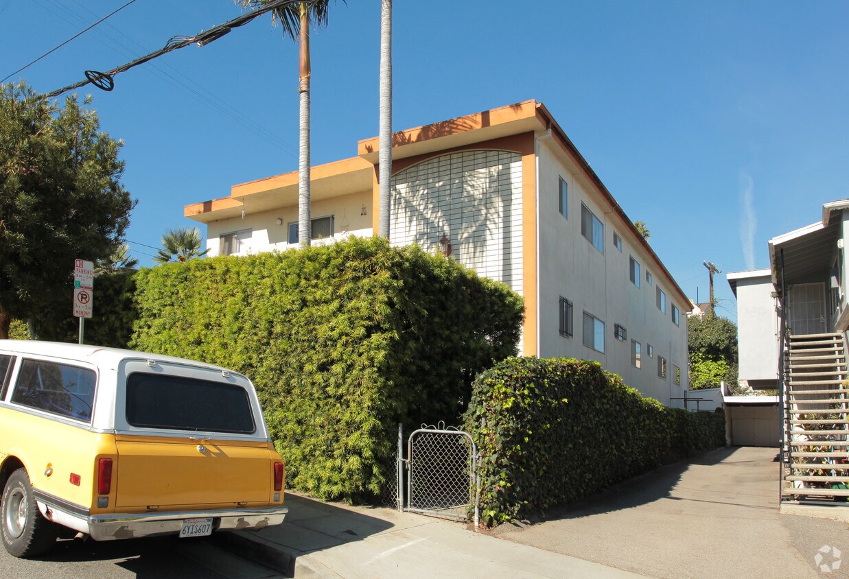Foto del edificio - 703 Strand St