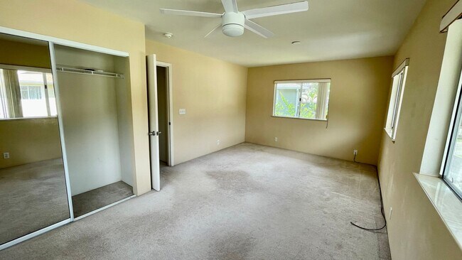 Foto del edificio - PET FRIENDLY 3 Bed/ 2.5 Bath Home with PV ...