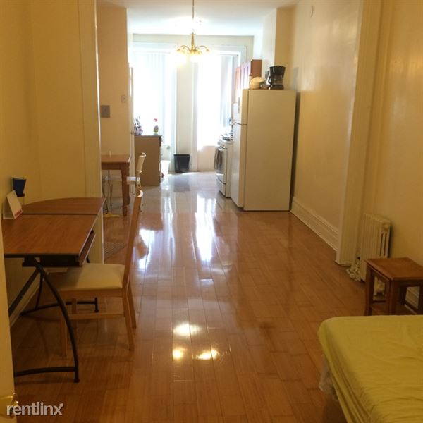 Building Photo - 1712 Himrod St