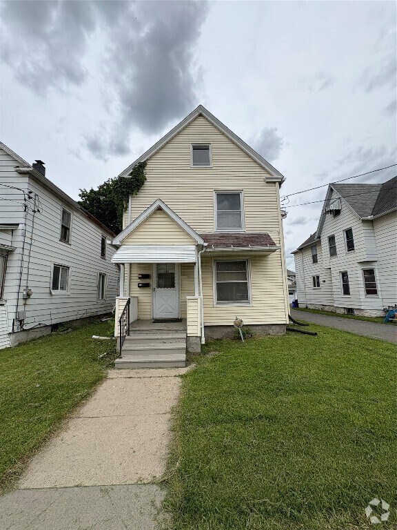 Building Photo - 181 Willow St