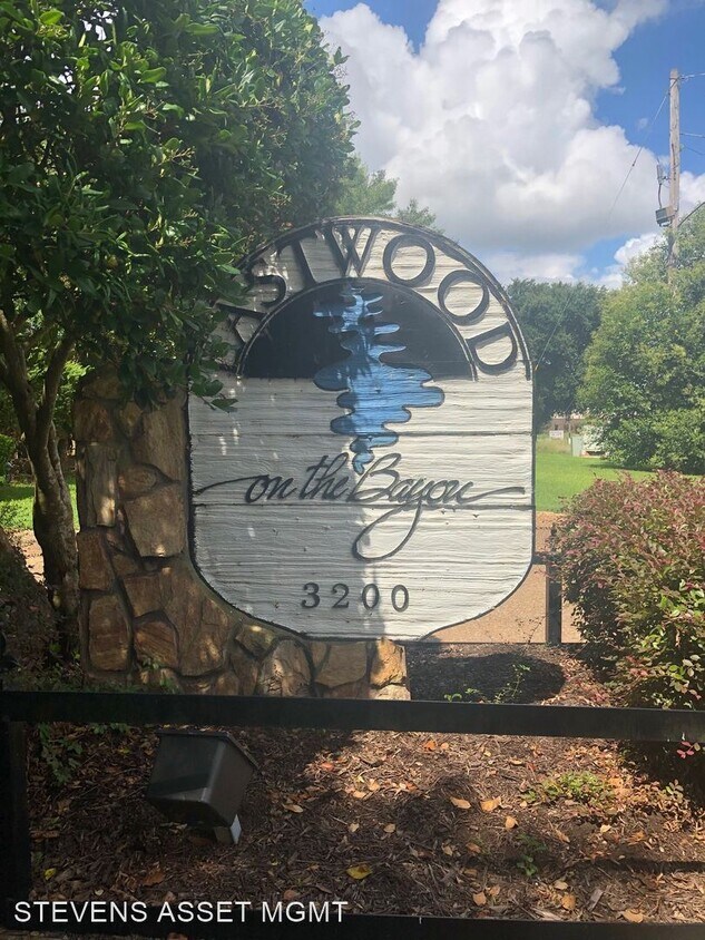 Foto principal - 1 br, 1 bath House - 3253 Eastwood Drive