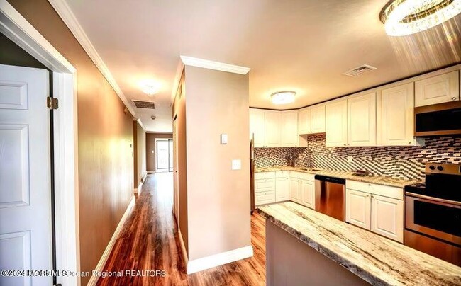 Building Photo - 88 Arrowood Rd