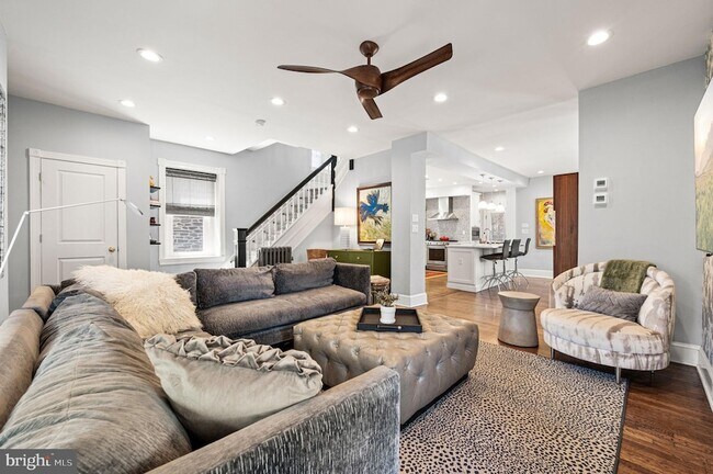 Foto del edificio - 217 Wayne Ave