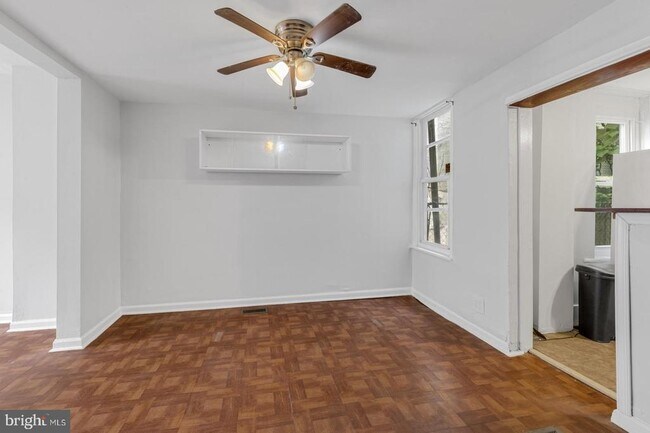 Foto del edificio - 3856 Wyalusing Ave