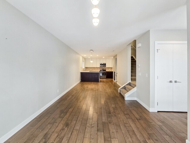 Building Photo - 61-30 30 Ave SW