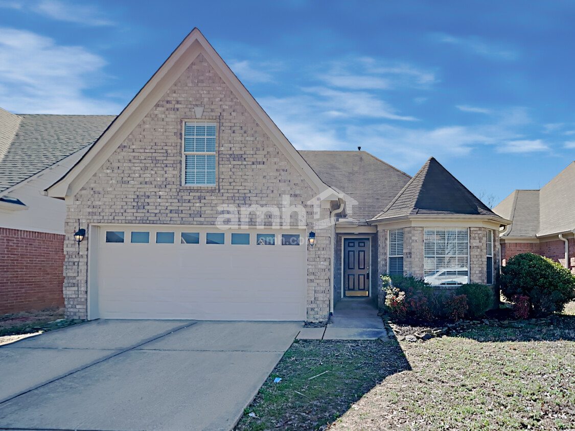 Primary Photo - 9875 Tremont Drive