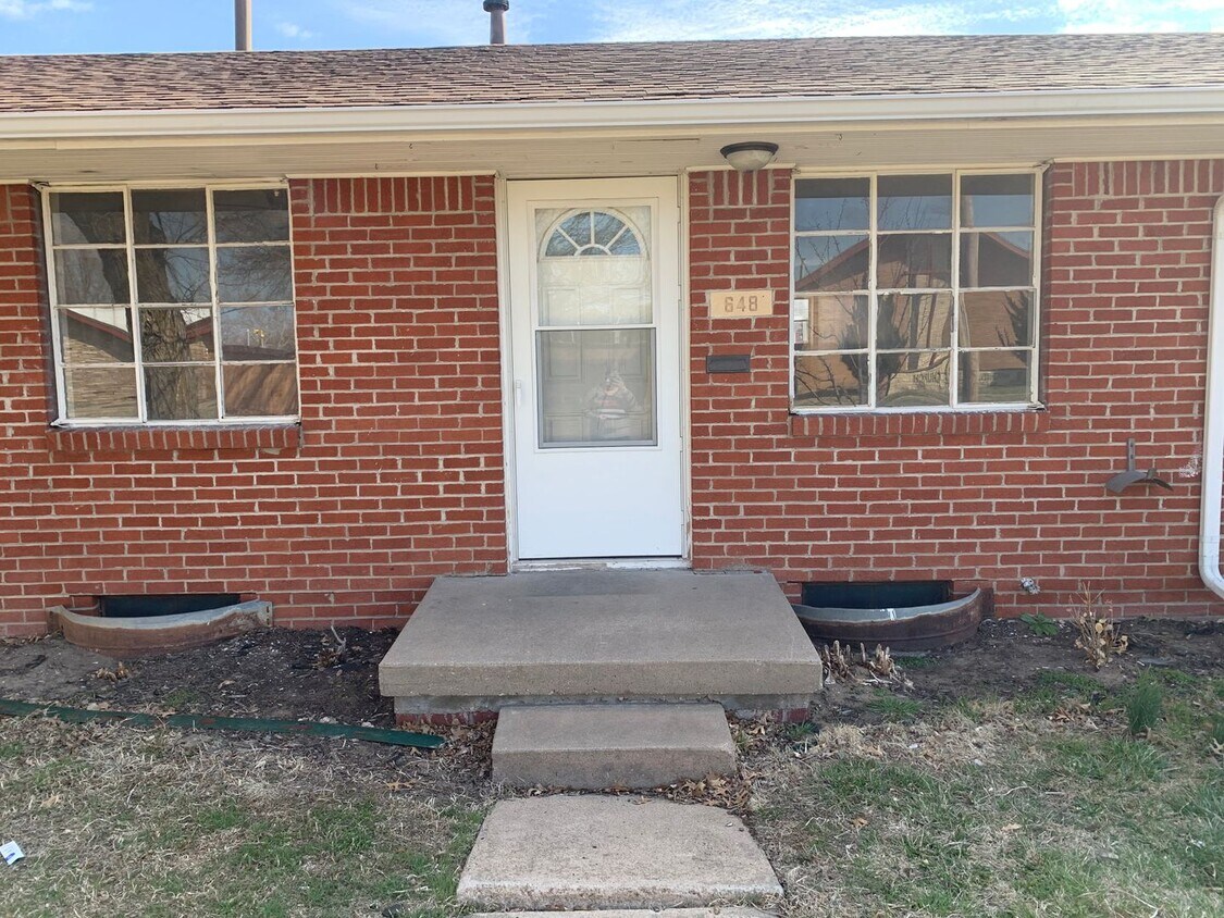 Foto principal - $525 - 1 bedroom/ 1 bathroom - Cozy fourplex