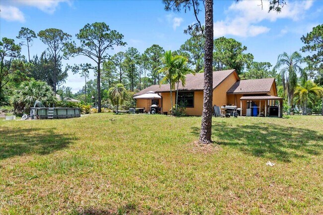 Foto del edificio - 12610 63rd Ln N