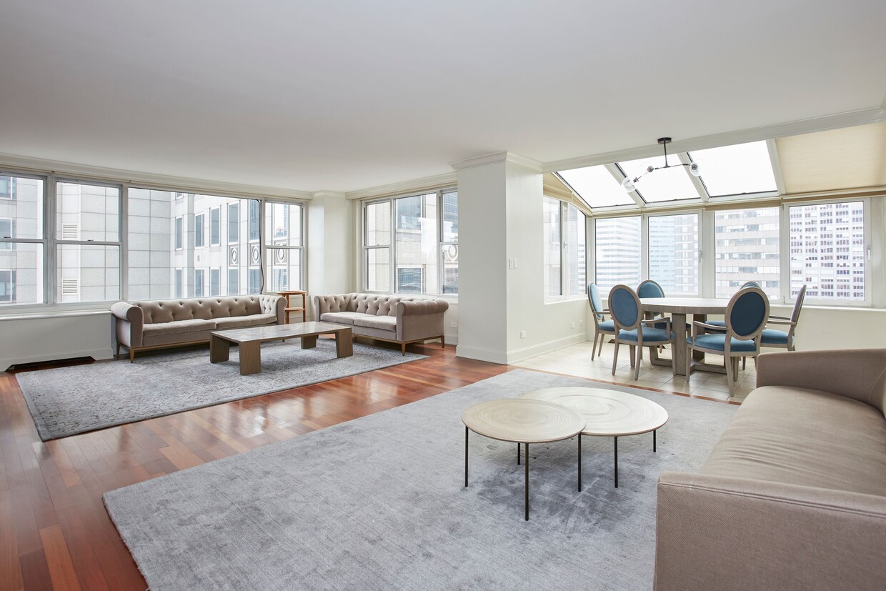 Primary Photo - 117 E 57th St