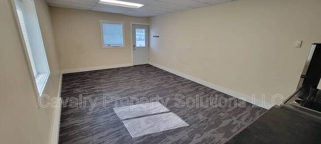 Building Photo - 3947 E Calvary Rd