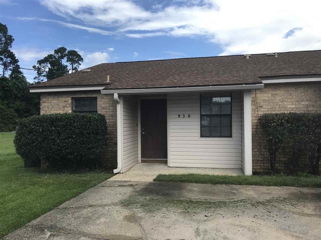 930 E Johnson Ave, Pensacola, FL 32514 House for Rent in Pensacola