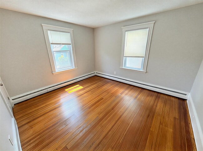 Building Photo - 8 Arthur St