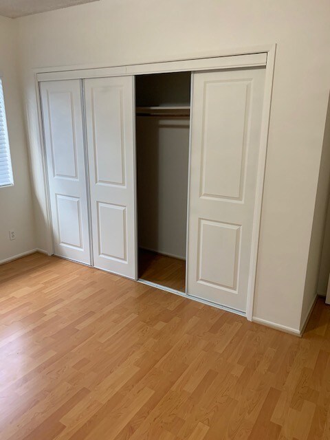 Bedroom Closet - 5025 Maplewood Ave