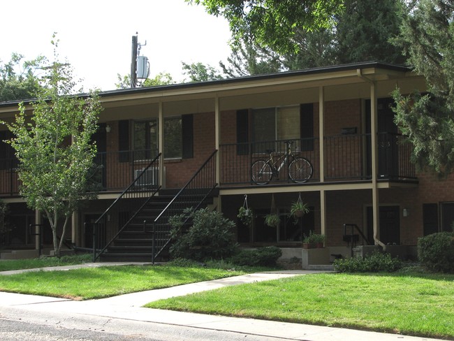 Building Photo - Foothills Apartments