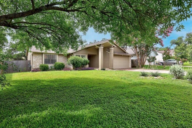 Building Photo - 12405 Blossomwood Dr