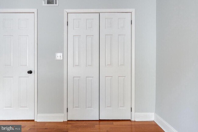 Building Photo - 3033 Coral St