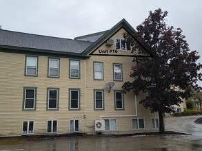 Building Photo - 376 Union Ave