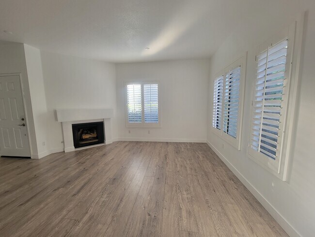 Building Photo - 4802 Tiara Dr
