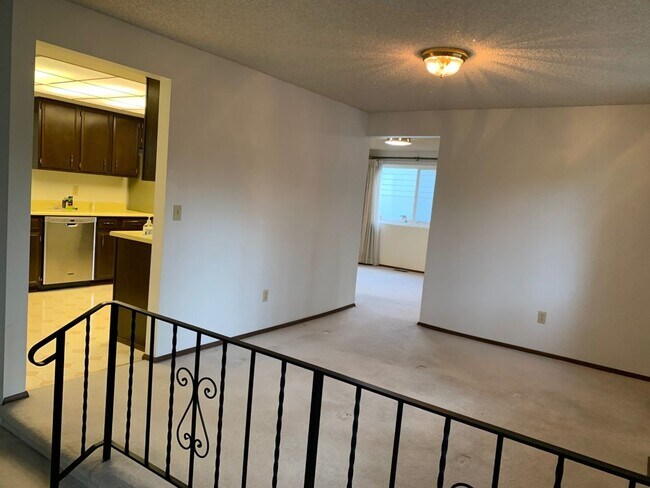 Foto del edificio - Spacious 3 bed 2 bath rambler home in Boulevard Lane, Renton