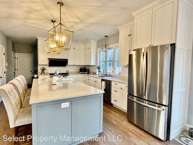 Building Photo - 4 br, 2.5 bath House - 11 Otis Lilley Dr