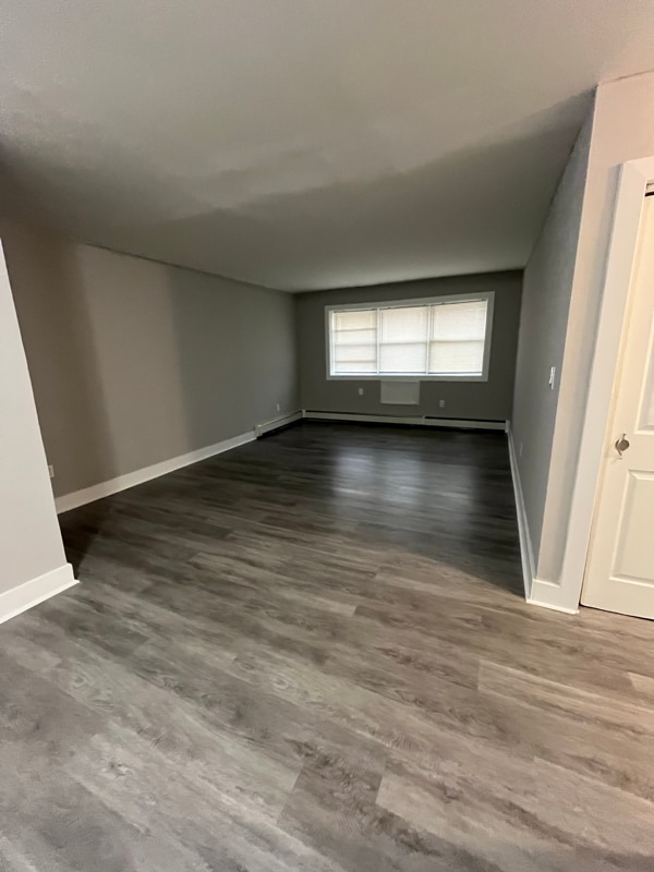 Building Photo - 431 Park Ave