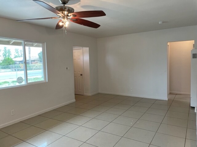 Foto del edificio - 921 E Whittier Ave