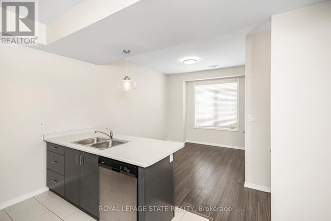 Building Photo - 5038 Serena Dr