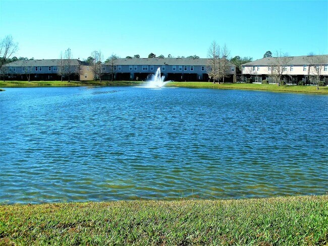 Foto del edificio - 5905 Rocky Mount Dr