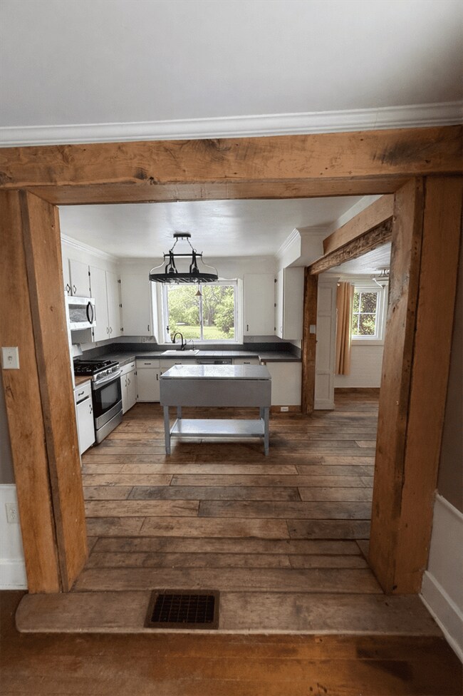 Foto del edificio - 4935 N Parma Rd