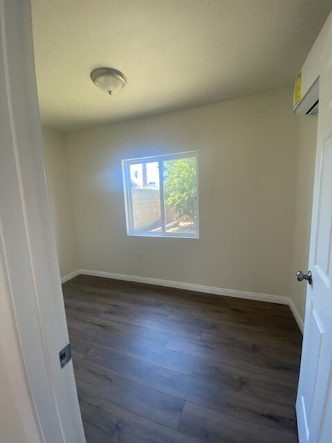Foto del edificio - 6753 Citronell Ave