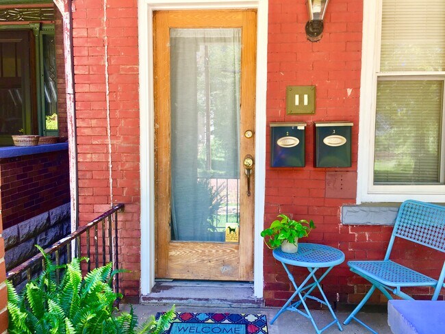 Building Photo - 557 Mifflin Ave