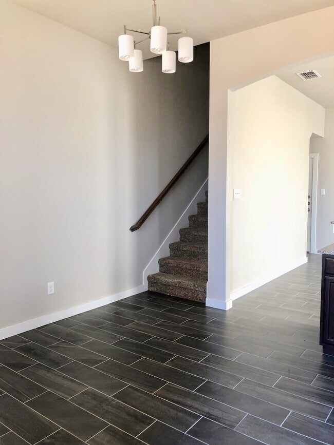 Building Photo - LUXURY 2 STORY DUPLEX LOCATED IN MIDLOTHIA...
