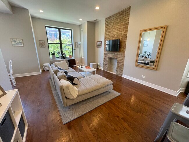 Foto del edificio - 3502 N Sheffield Ave