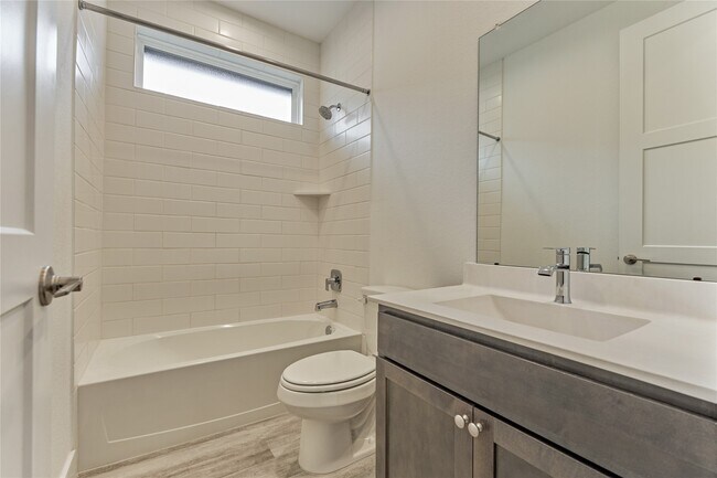 Building Photo - 14343 Red Ldg Trl