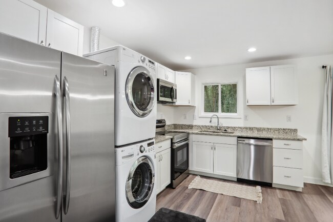 Foto del edificio - 1754 Meadowglades Dr