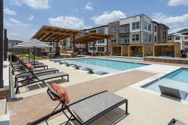 Foto del edificio - Lenox Grand West