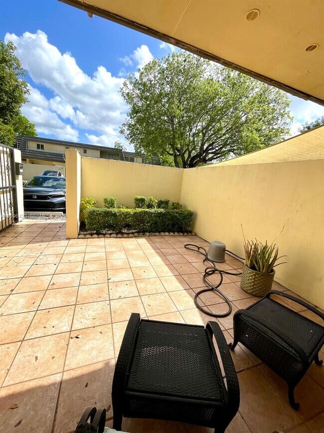 Foto del edificio - 8423 SW 137th Ave