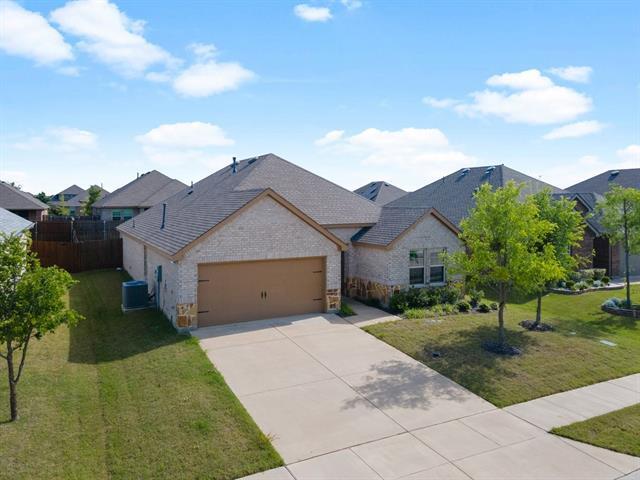 Foto del edificio - 917 Dewy Glen Ln