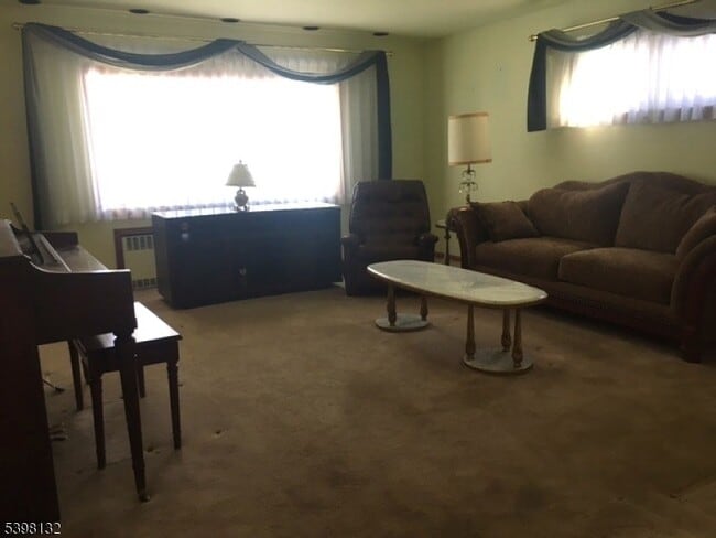 Building Photo - 95 Bogert St