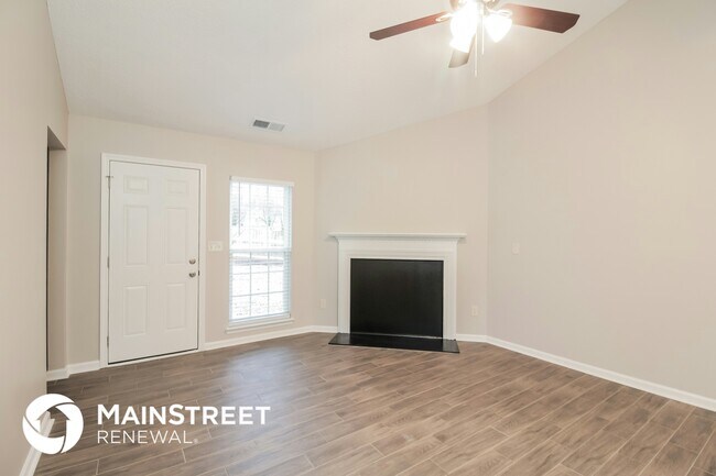 Foto del edificio - 8304 Highlander Ct