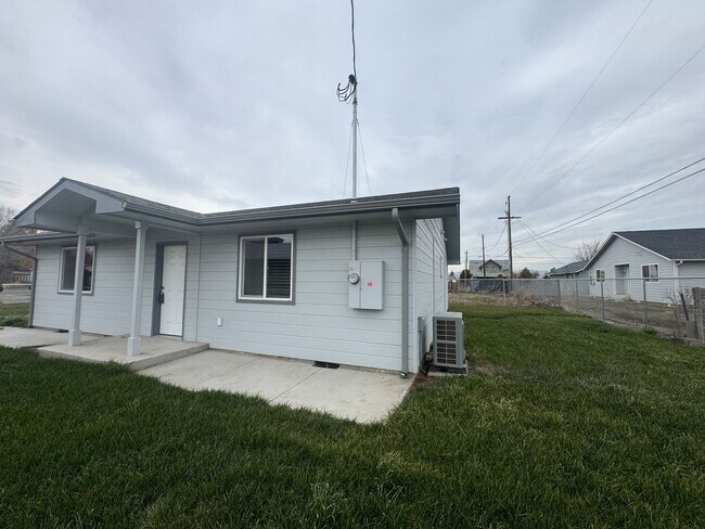 Foto del edificio - 2005 Ledwich Ave