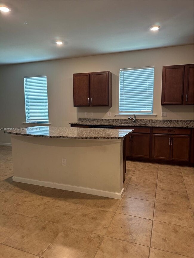 Foto del edificio - 3932 Black Eagle Ln