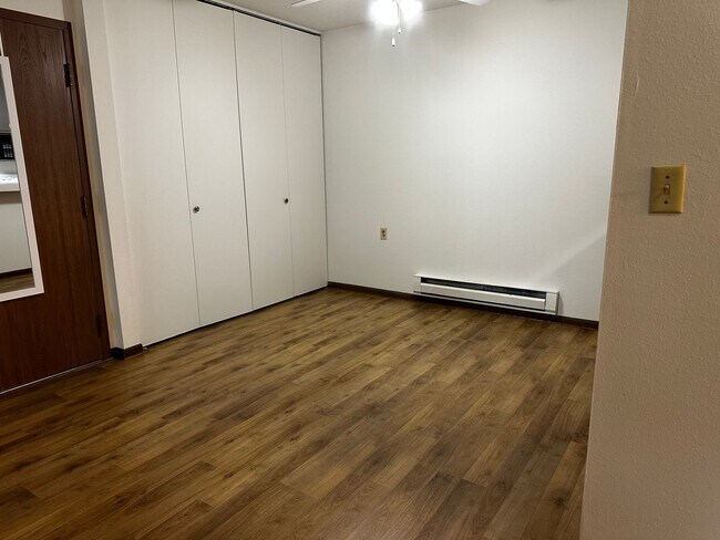 Foto del edificio - Spacious 1 Bedroom Condo with Pool