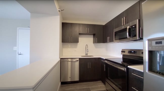 Kitchen - 875 N State St