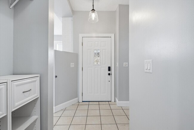 Foto del edificio - 156 N Broadway