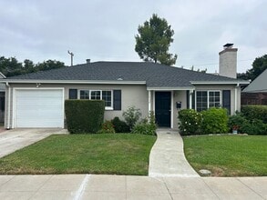 Building Photo - 1032 Northwood Dr