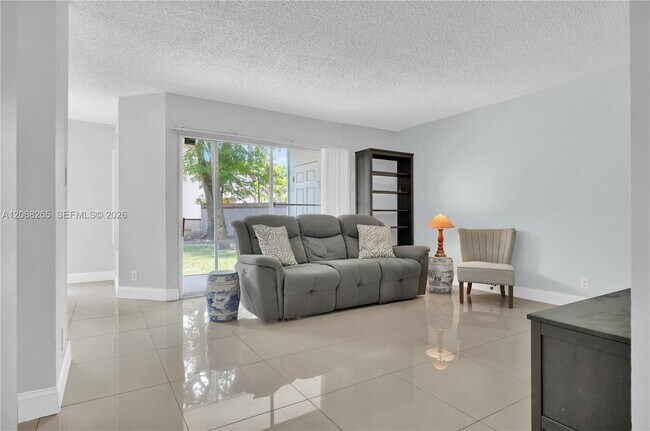 Building Photo - 13946 SW 91st Terrace