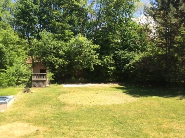 Foto del edificio - BEAUTIFUL 3 BEDROOM RANCH W/ATTACHED 2 CAR...